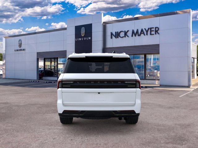 New 2026 Lincoln Navigator Premiere AWD/4WD image 5