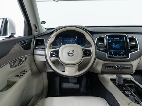 Certified 2023 Volvo XC90 B6 Plus w/ Protection Package Premier image 17