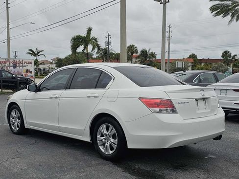 Used 2009 Honda Accord LX-P image 3