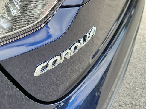 Used 2022 Toyota Corolla SE image 6