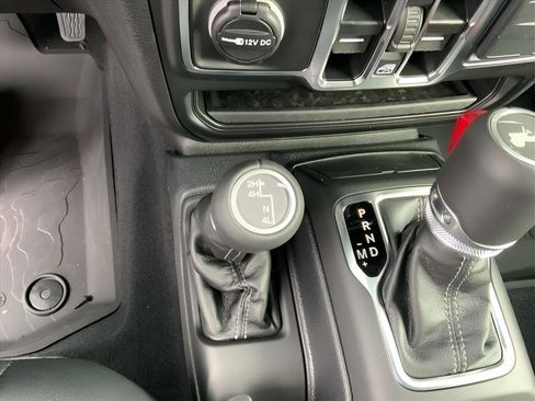 New 2025 Jeep Wrangler Sahara AWD/4WD image 25