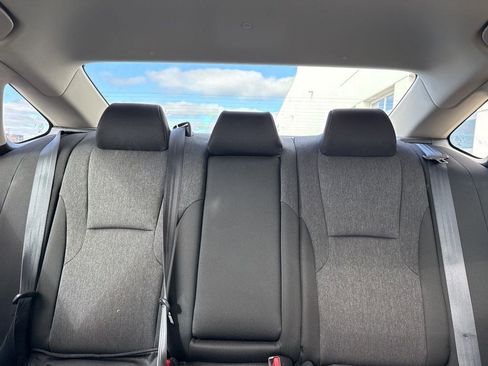 Certified 2025 Honda Accord SE image 9