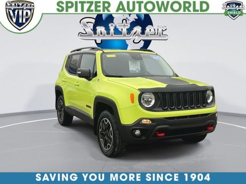 Used 2017 Jeep Renegade Trailhawk image 2
