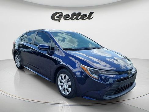 Certified 2023 Toyota Corolla LE FWD image 2