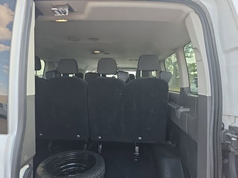 Used 2023 Ford Transit 350 XLT image 17