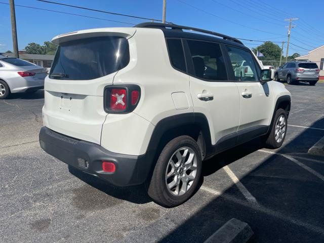 Used 2016 Jeep Renegade Latitude w/ Cold Weather Group AWD/4WD image 6