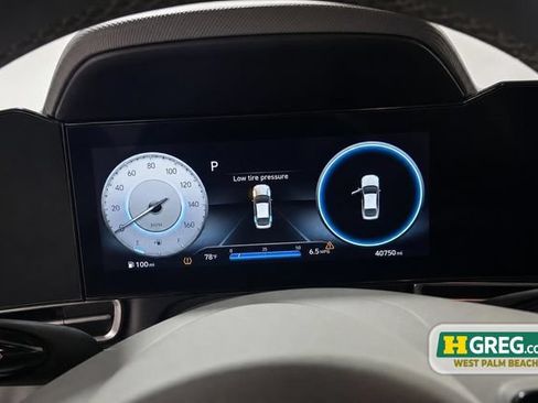 Used 2023 Hyundai Elantra SEL w/ Convenience Package FWD image 17