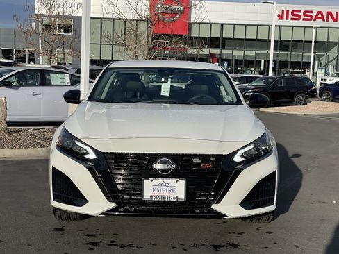 New 2025 Nissan Altima 2.5 SR image 5