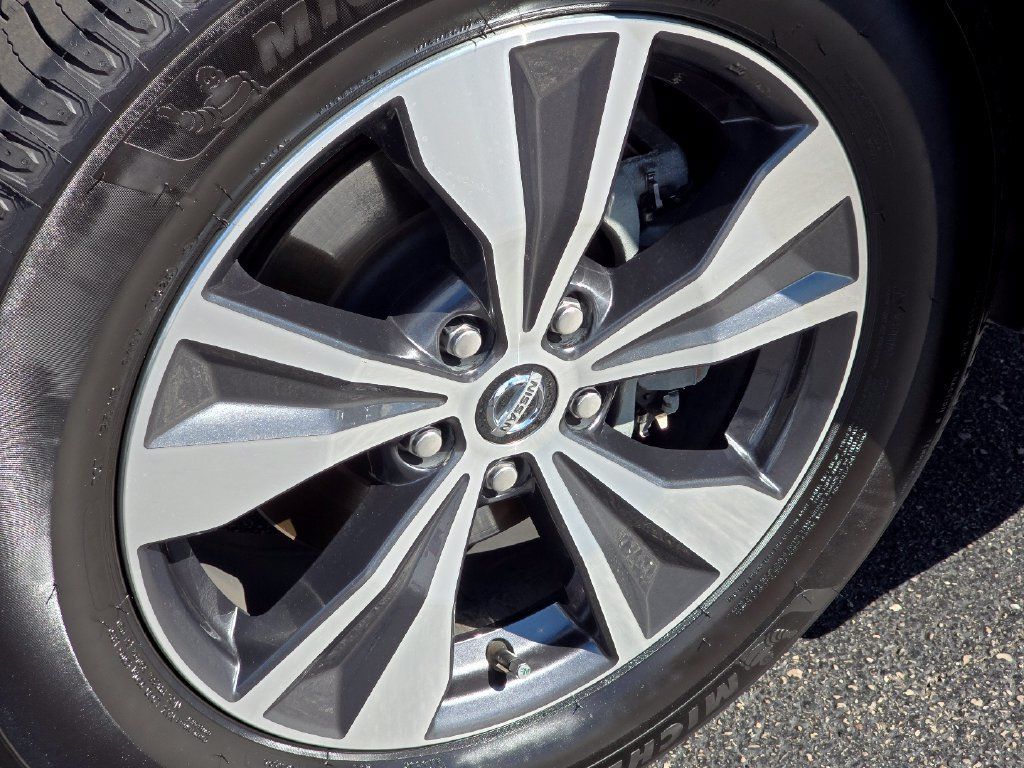 Used 2022 Nissan Murano S AWD/4WD image 12