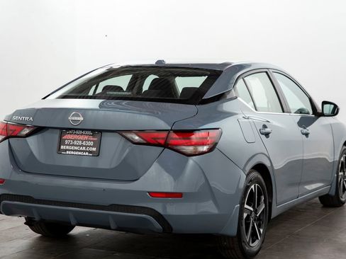 Used 2025 Nissan Sentra SV image 13