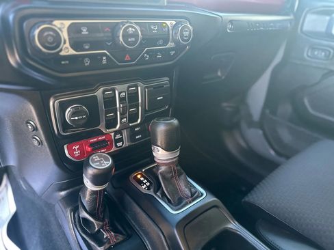 Used 2022 Jeep Wrangler Unlimited Rubicon w/ LED Lighting Group image 27