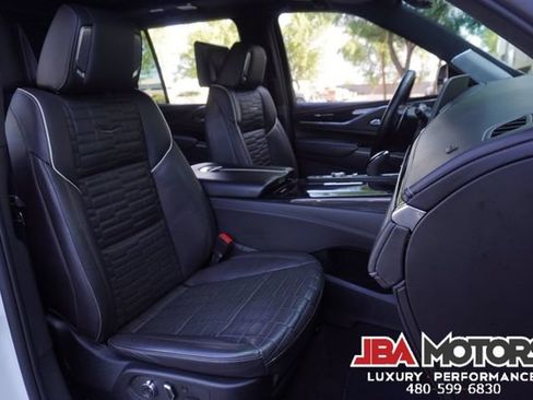 Used 2023 Cadillac Escalade V AWD/4WD image 11