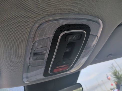 New 2026 Hyundai Elantra Limited FWD image 23