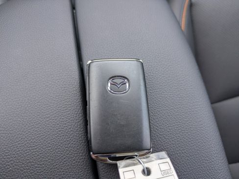 Used 2025 MAZDA CX-50 AWD 2.5 S w/ Premium Plus Pkg image 28