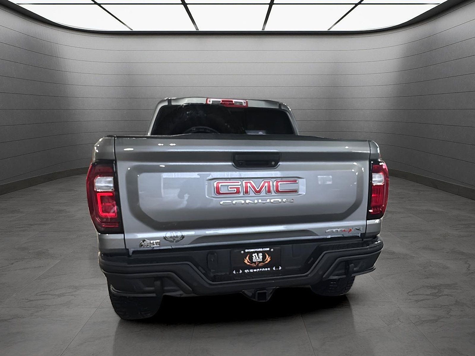 New 2025 GMC Canyon AT4 w/ AT4X AEV Edition AWD/4WD image 5