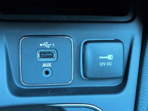 Used 2021 Jeep Cherokee Latitude Lux w/ Sun & Sound Group image 22