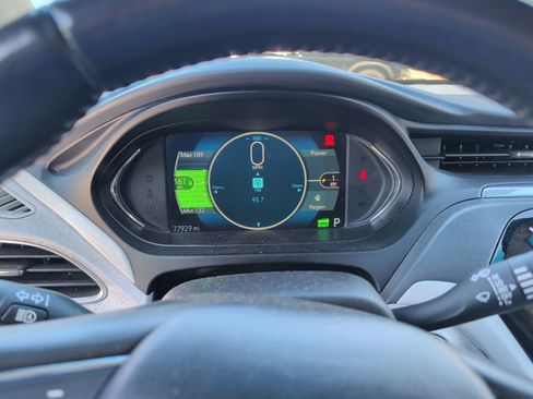 Used 2020 Chevrolet Bolt LT FWD image 14