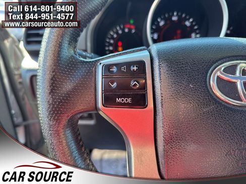 Used 2010 Toyota 4Runner Limited image 19