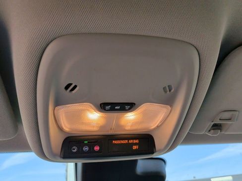 Used 2024 Buick Encore GX Sport Touring image 21