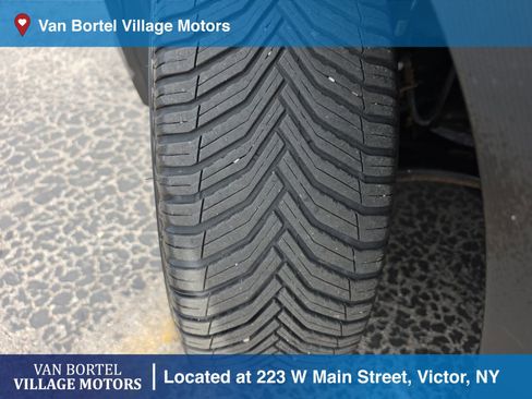 Used 2022 Subaru Forester AWD/4WD image 27