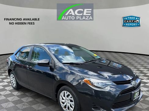 Used 2018 Toyota Corolla LE FWD image 1