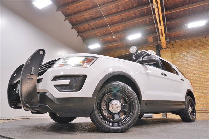 Used 2017 Ford Explorer 4WD Police Interceptor image 3