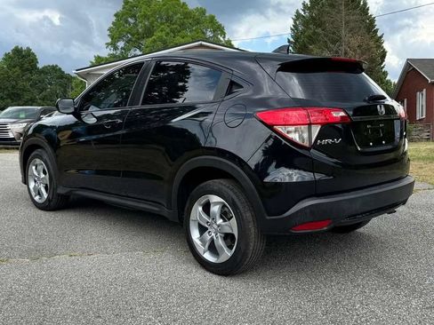 Used 2021 Honda HR-V LX image 7
