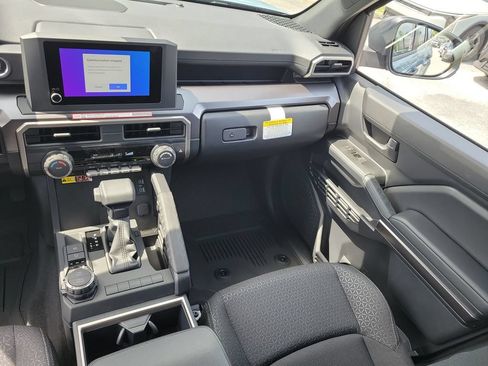 New 2026 Toyota 4Runner SR5 AWD/4WD image 29