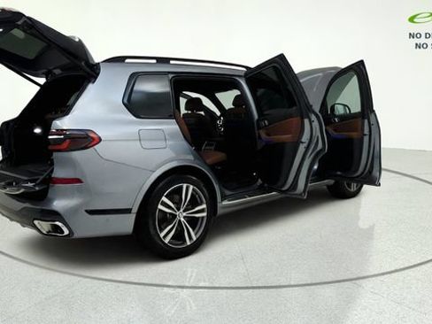 Used 2026 BMW X7 xDrive40i AWD/4WD image 15