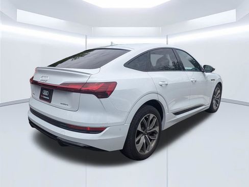 Used 2021 Audi e-tron Premium Plus w/ Premium Plus Package AWD/4WD image 4