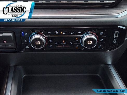 Used 2025 GMC Sierra 2500 SLT w/ SLT Convenience Package image 20