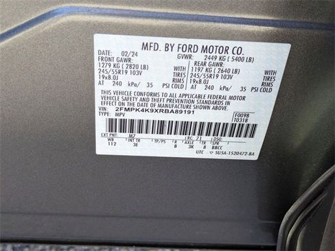 Used 2024 Ford Edge Titanium image 41