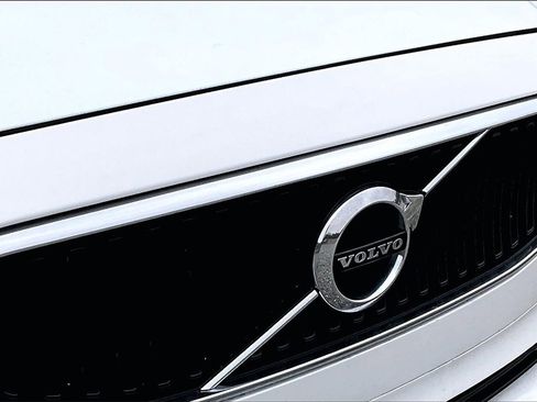 Used 2018 Volvo S90 T5 Momentum w/ Protection Package Premier image 25