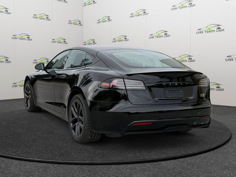 Used 2024 Tesla Model S Plaid image 3