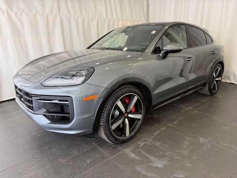 New 2026 Porsche Cayenne GTS AWD/4WD image 1