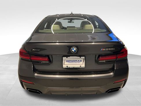 Used 2023 BMW M550i xDrive w/ Dynamic Handling Package image 9