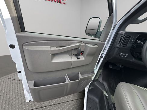 New 2025 Chevrolet Express 2500 w/ Driver Convenience Package image 14