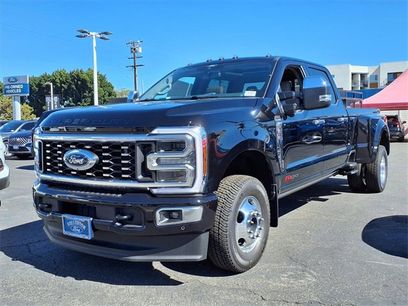 New 2026 Ford F350 Platinum w/ Platinum Plus Package