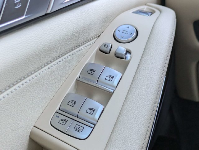 Used 2021 BMW X7 xDrive40i w/ Executive Package 2 AWD/4WD image 29