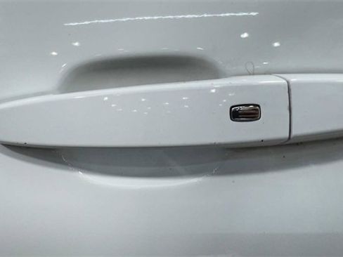 Used 2019 Chevrolet Camaro LT image 11