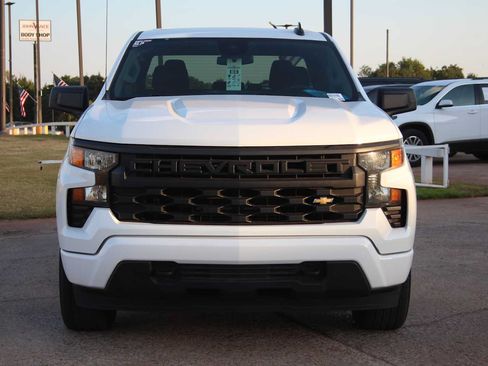 Used 2022 Chevrolet Silverado 1500 Custom RWD image 3