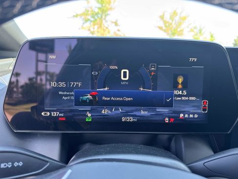 Used 2025 Chevrolet Equinox EV LT w/ Comfort Package FWD image 24