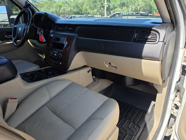 Used 2008 Chevrolet Silverado 2500 LTZ w/ Safety Package AWD/4WD image 15