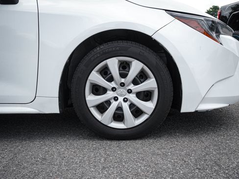 Used 2020 Toyota Corolla LE FWD image 13
