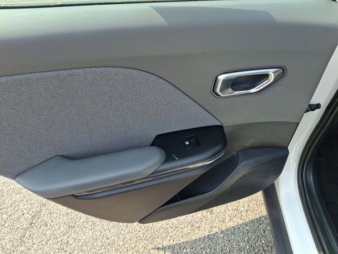 Used 2025 Kia K4 EX FWD image 21