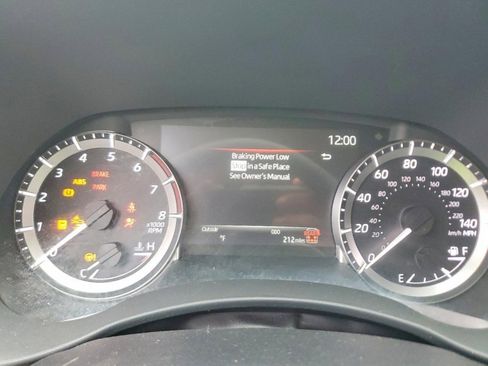 Used 2026 Toyota Highlander XLE image 8