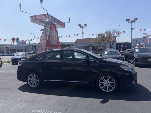 Used 2011 Lexus HS 250h Premium w/ Park Assist Pkg image 3