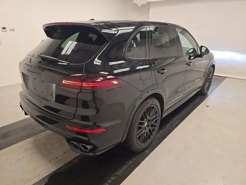 Used 2018 Porsche Cayenne GTS AWD/4WD image 4