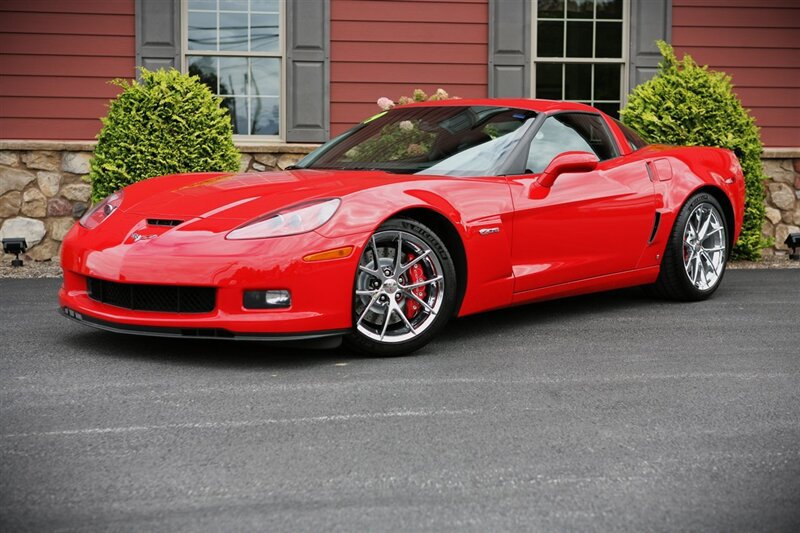 Used 2009 Chevrolet Corvette Z06 w/ Preferred Equipment Group RWD image 1