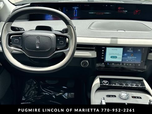 New 2026 Lincoln Navigator Reserve AWD/4WD image 24